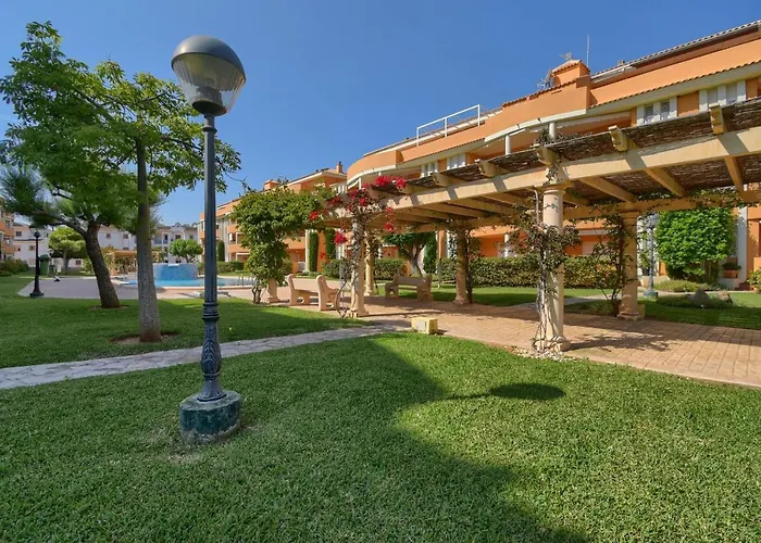 Elia By Aguilarent Apartment