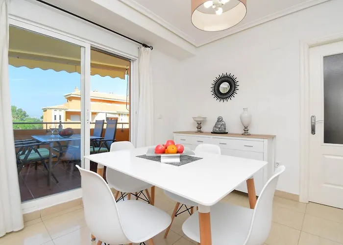 Elia By Aguilarent Apartman