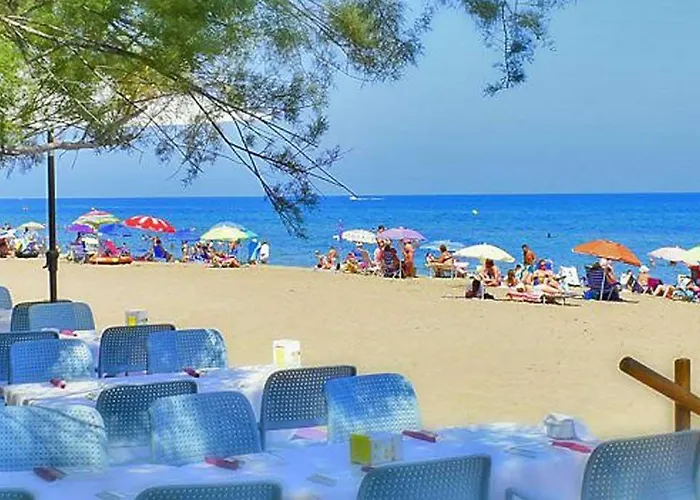 Elia By Aguilarent Apartman *